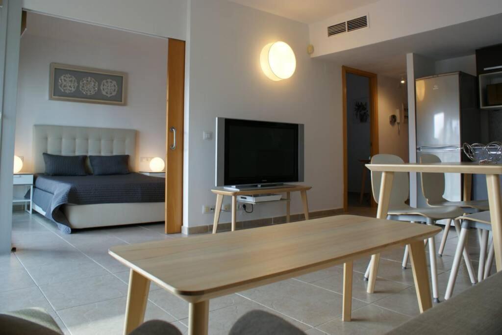 Apartamento En Roses Con Parking Y Piscina Apartment Екстериор снимка