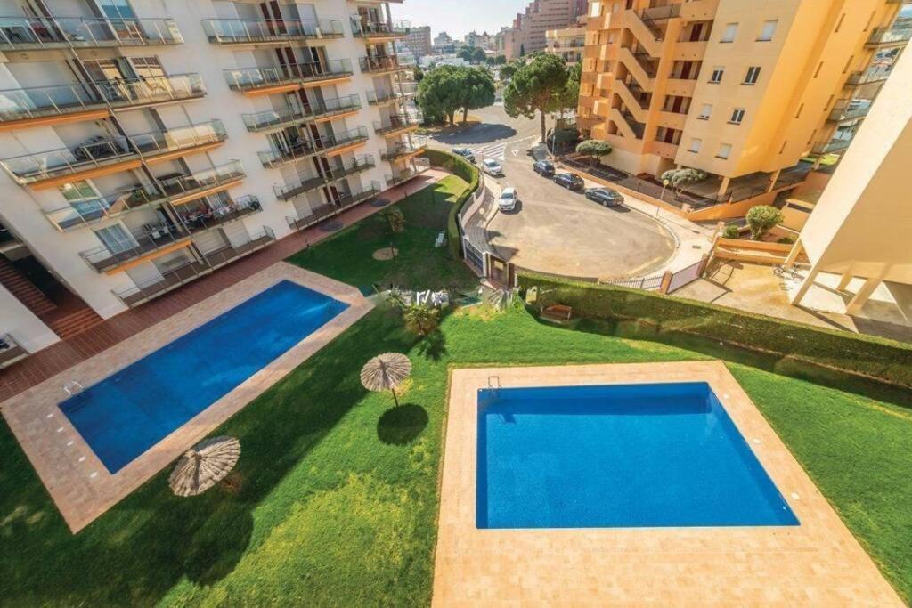 Apartamento En Roses Con Parking Y Piscina Apartment Екстериор снимка