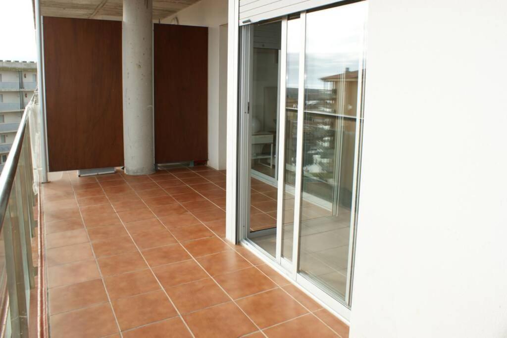 Apartamento En Roses Con Parking Y Piscina Apartment Екстериор снимка